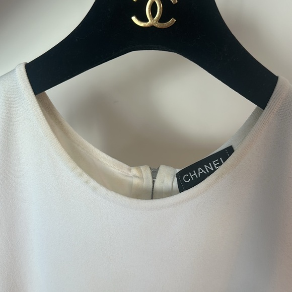 Chanel dress - Picture 3 of 9